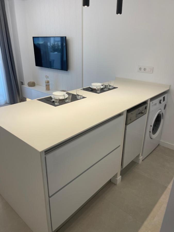 Apartamento Puerto Madeira Roses Eksteriør bilde
